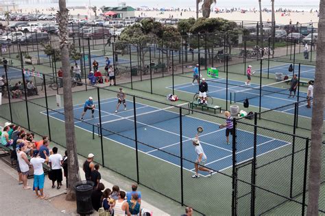 paddle ball courts near me.